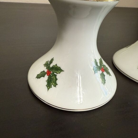 (2) Vintage Lefton Porcelain Winter Candleholders Cardinals & Holly Numbered - Picture 8 of 16